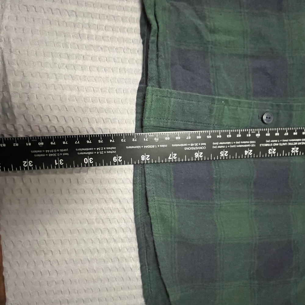 Levi's Forest Green and Charcoal Plaid Shirt - Picture 5 of 8